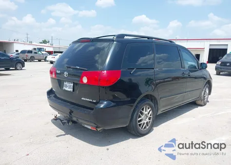 2010 Toyota Sienna Ce z USA, uszkodzony, nr VIN 5TDKK4CC4AS294176